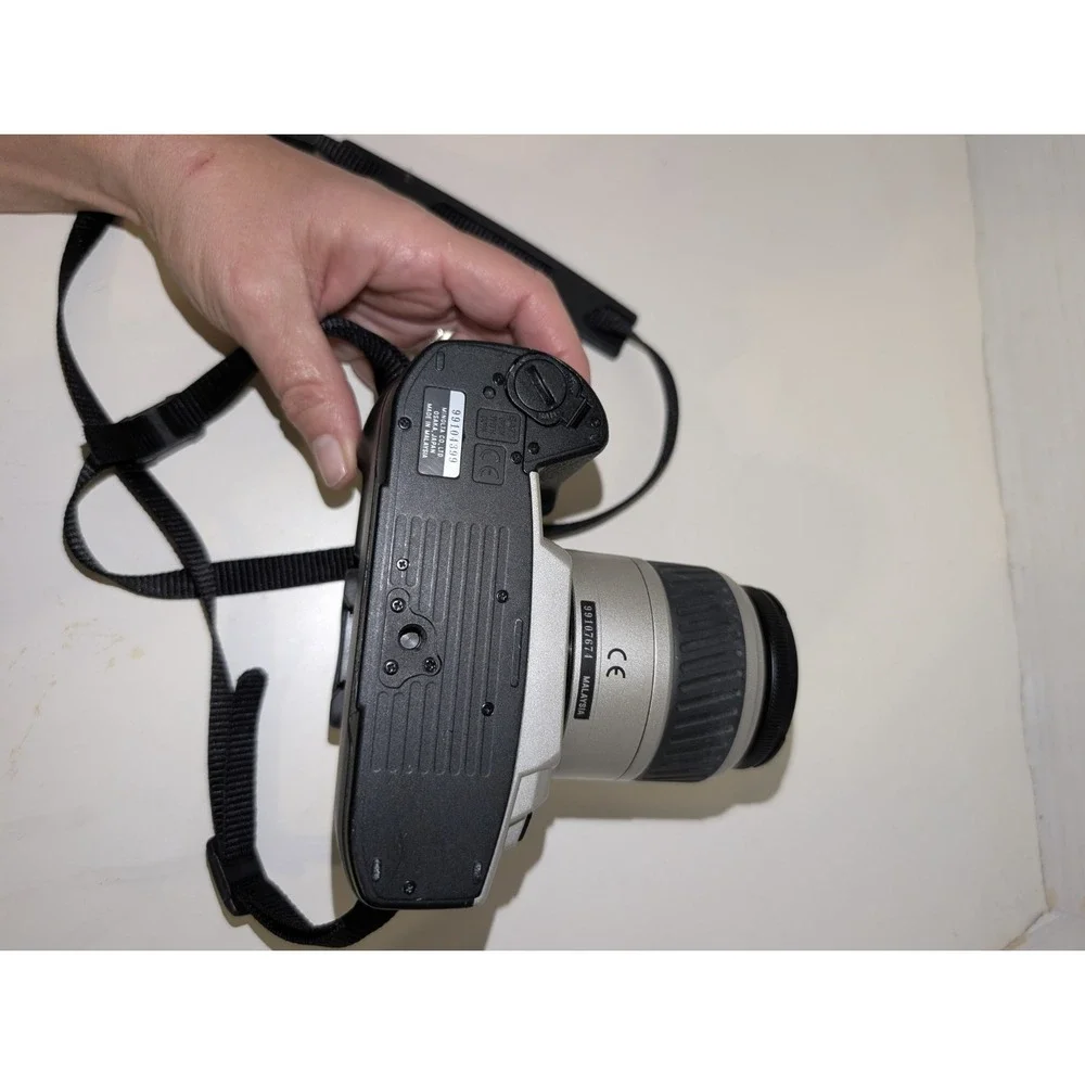 Minolta‎ Maxxum QTsi 35mm SLR Film Camera W Minolta AF Zoom 35-80mm Lens